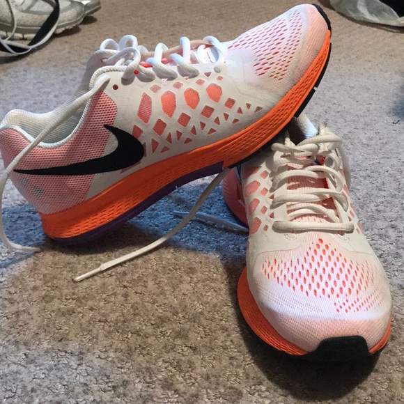 Nike Shoes - Nike Running shoes